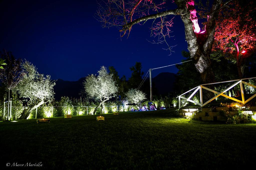 Hotel Pina Ristorante Isola del Gran Sasso dʼItalia Exteriör bild